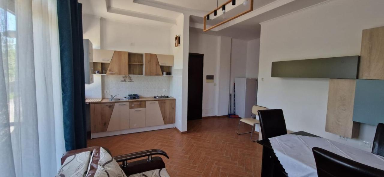 Casa Francesca Διαμέρισμα Comanesti  Εξωτερικό φωτογραφία