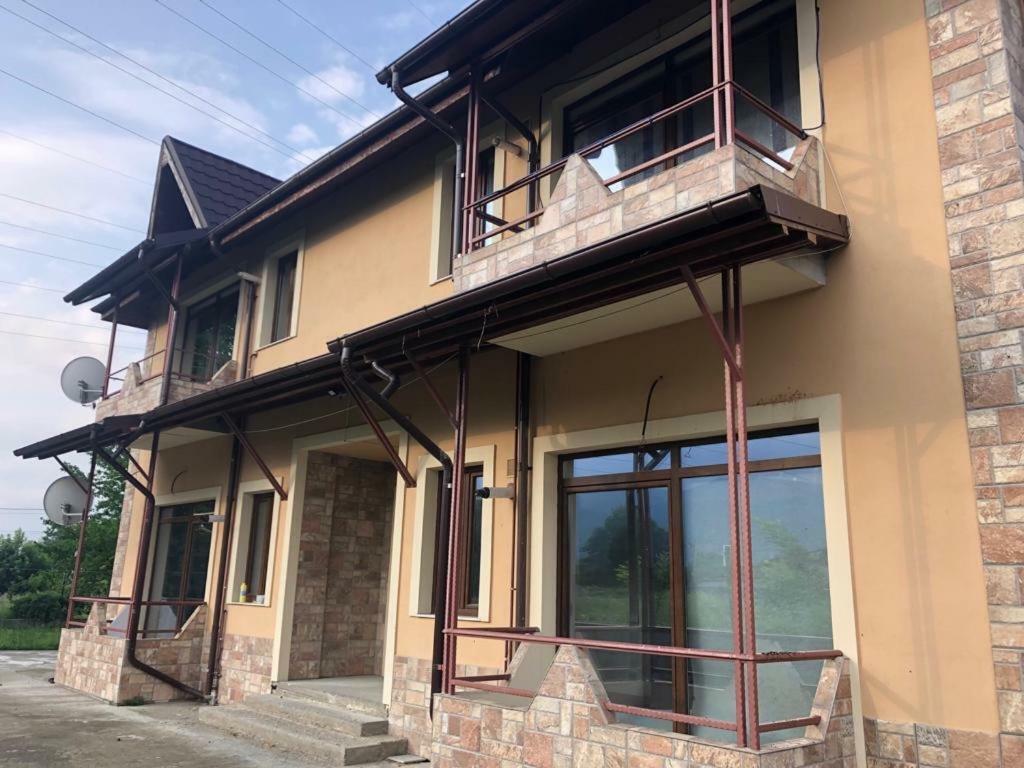 Casa Francesca Διαμέρισμα Comanesti  Εξωτερικό φωτογραφία